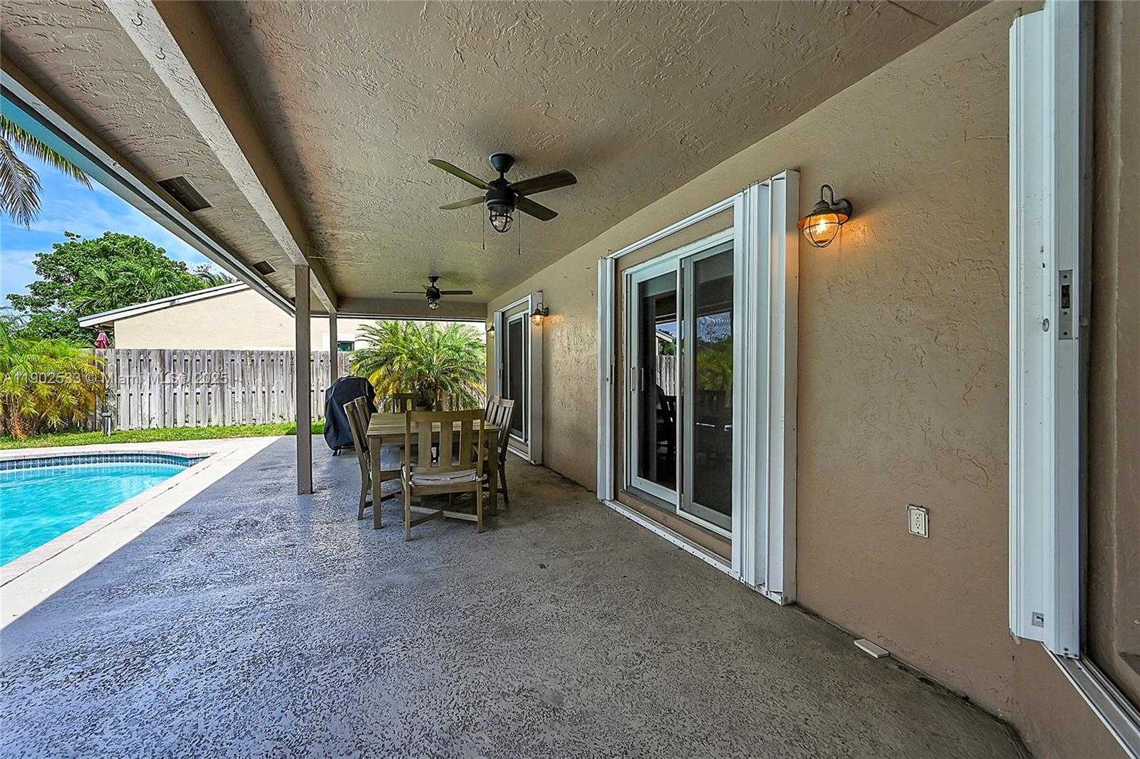 Small Image of 9841 SOUTH WEST 1ST ST #9841, Plantation Number 34