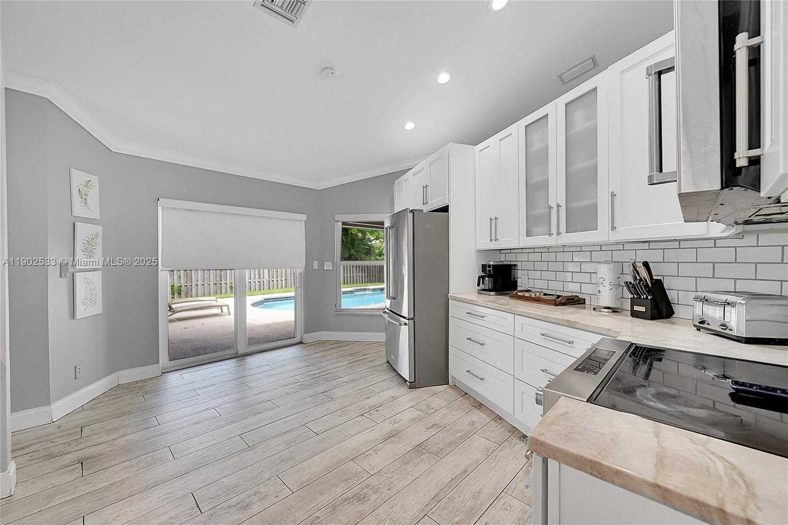 Small Image of 9841 SOUTH WEST 1ST ST #9841, Plantation Number 5