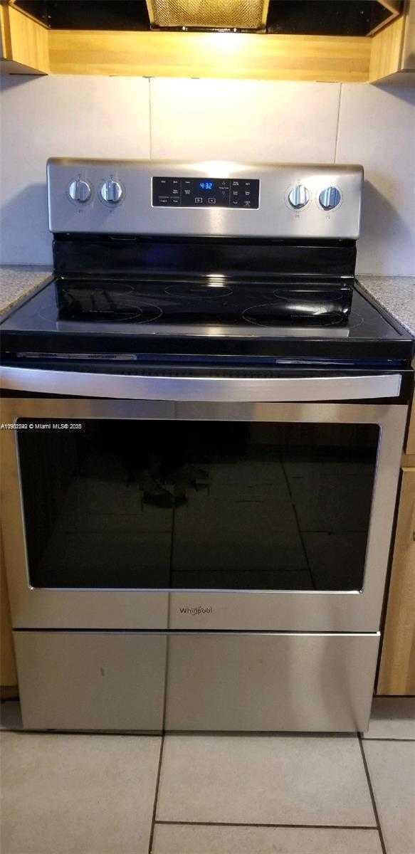 Small Image of 10123 SOUTH WEST 145TH CT, Miami Number 13