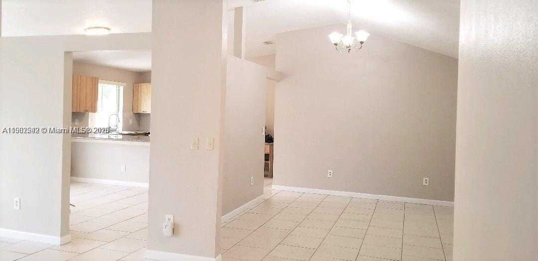 Small Image of 10123 SOUTH WEST 145TH CT, Miami Number 5