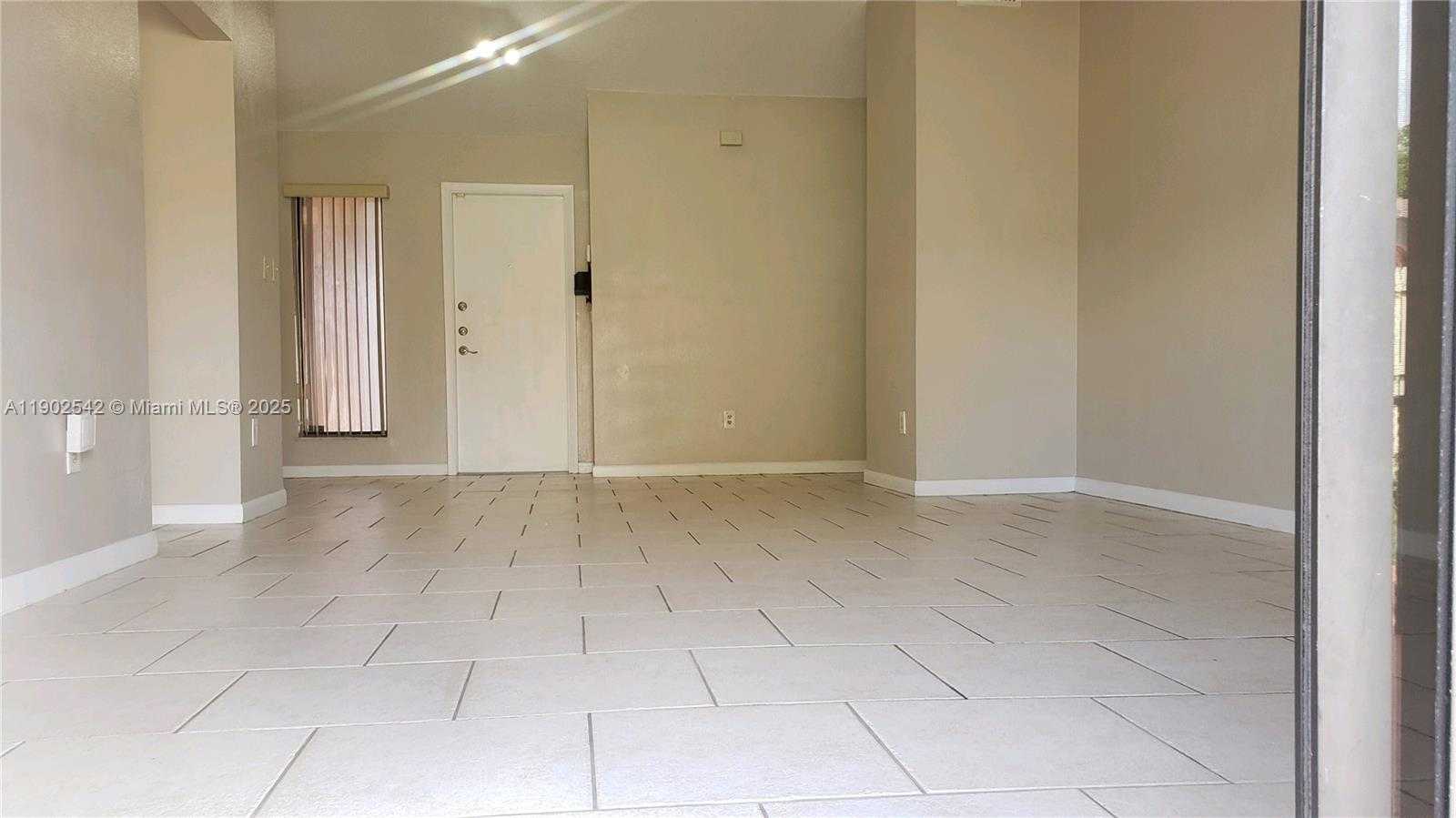 Small Image of 10123 SOUTH WEST 145TH CT, Miami Number 6