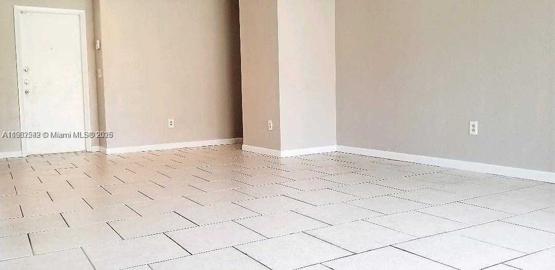 Small Image of 10123 SOUTH WEST 145TH CT, Miami Number 9