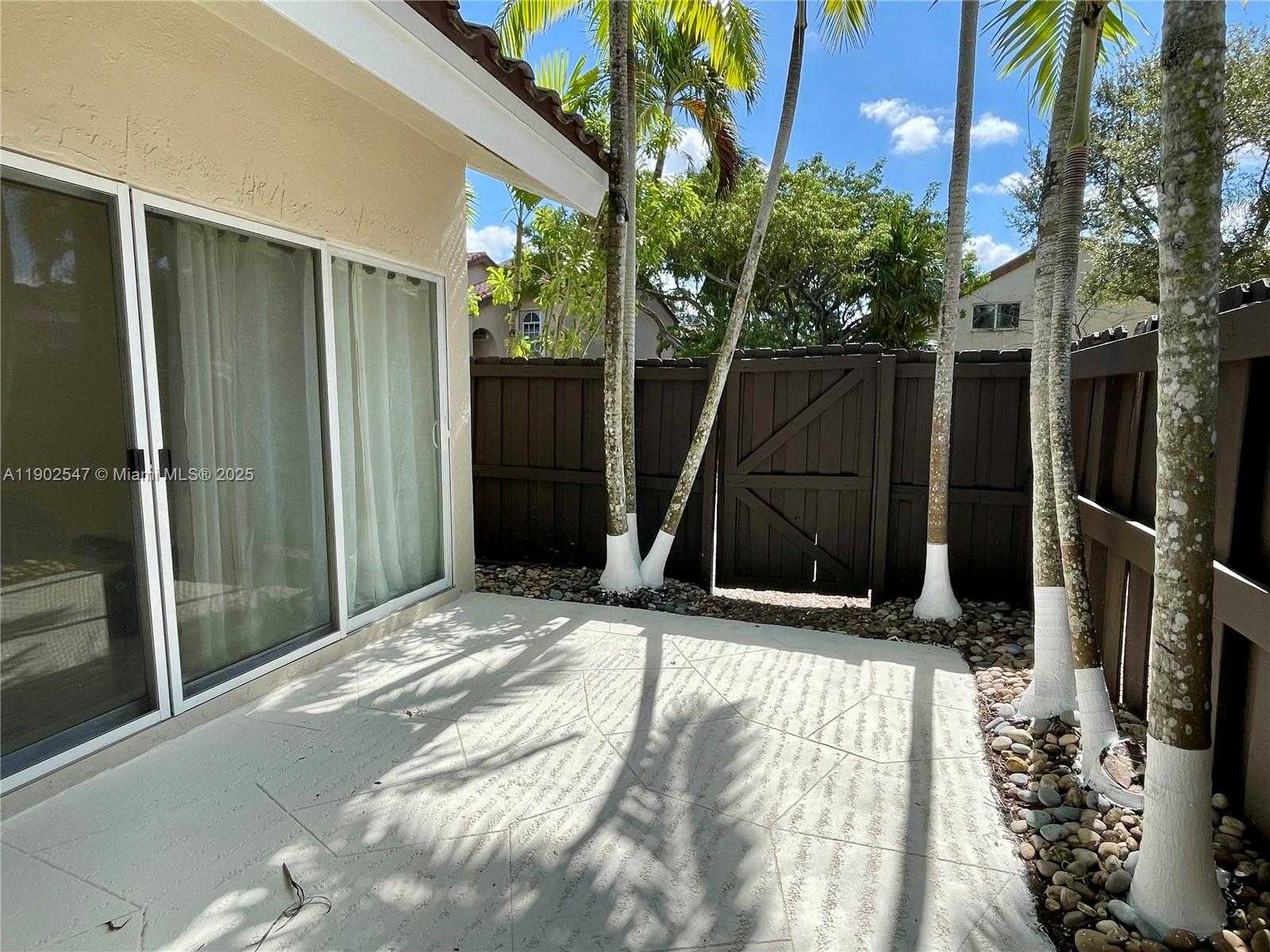 Small Image of 11463 SOUTH WEST 74TH ST, Miami Number 22