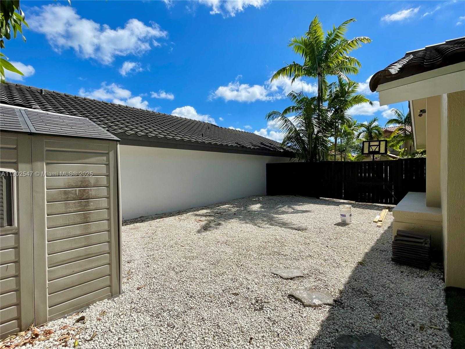 Small Image of 11463 SOUTH WEST 74TH ST, Miami Number 31