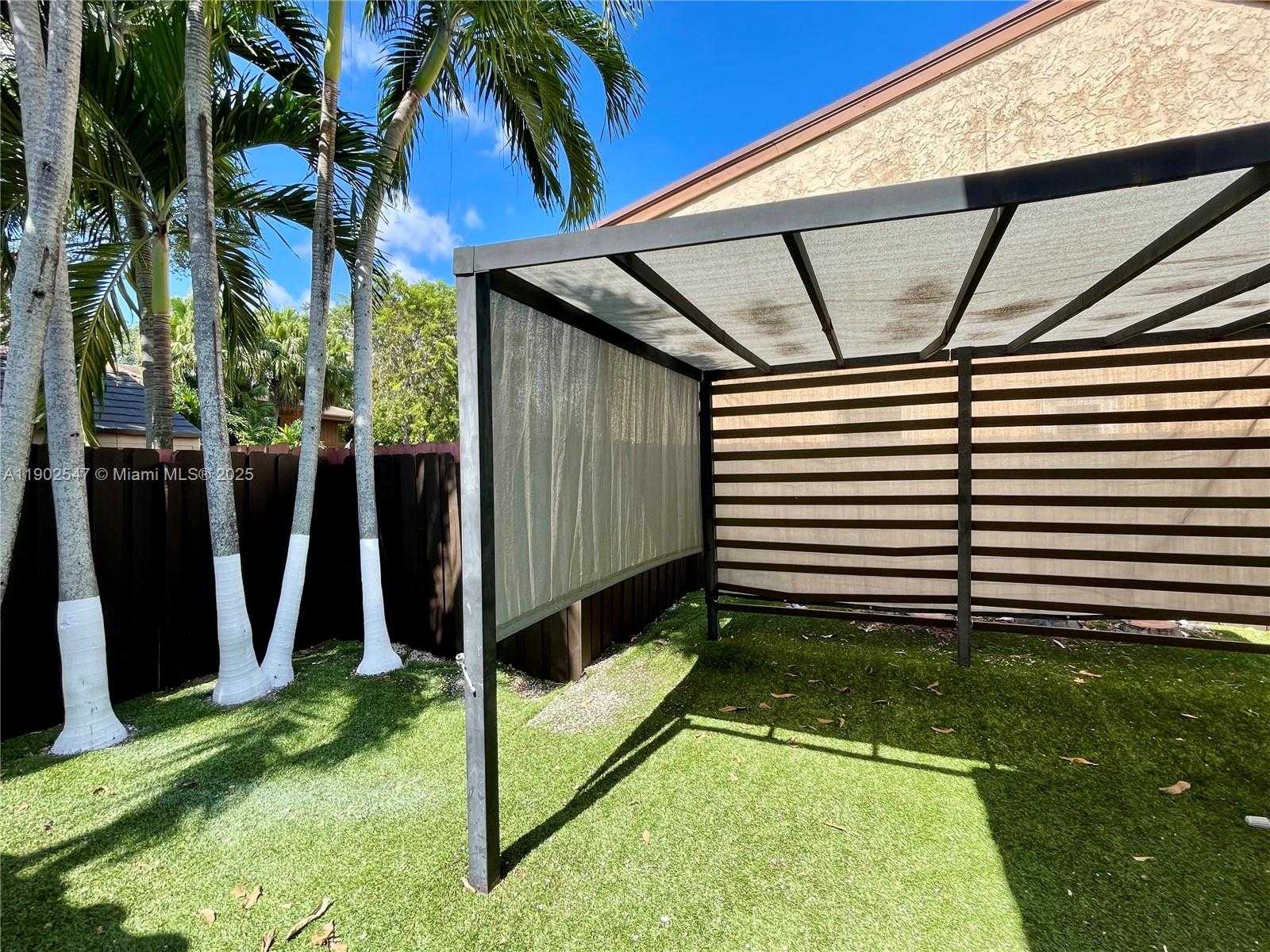Small Image of 11463 SOUTH WEST 74TH ST, Miami Number 34