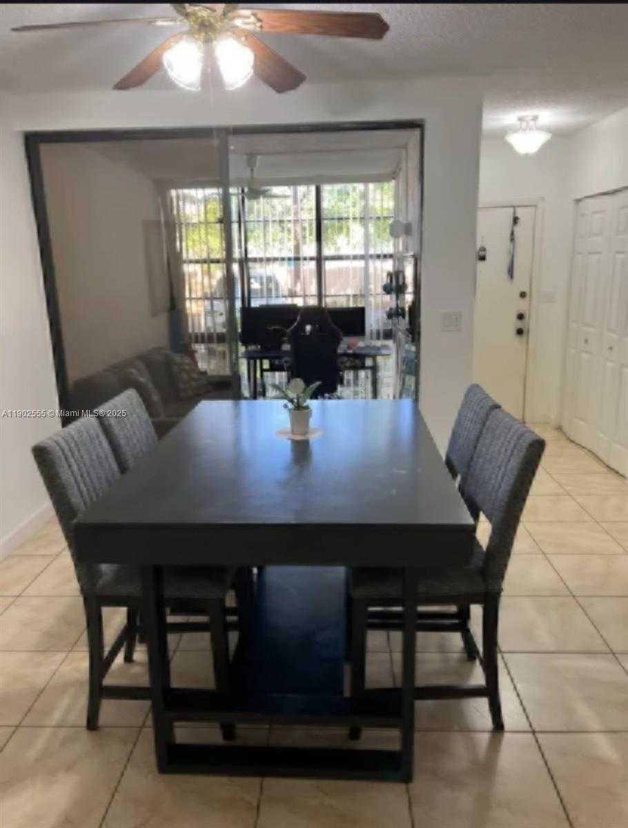 Small Image of Miami Number 13