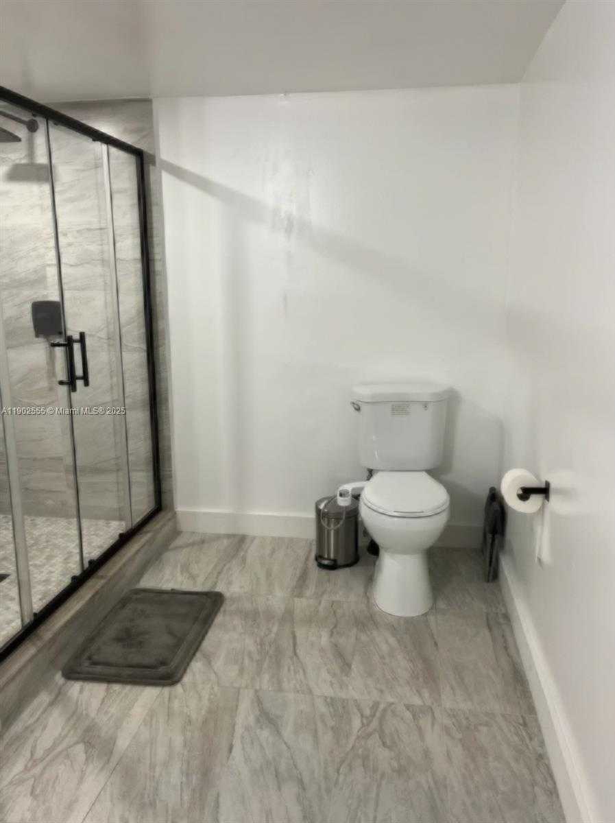 Small Image of Miami Number 4