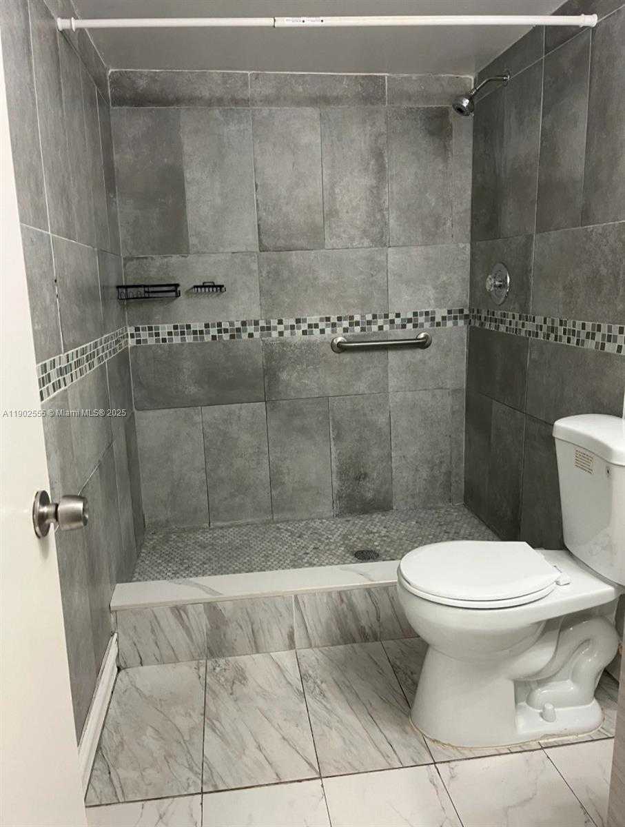 Small Image of Miami Number 8