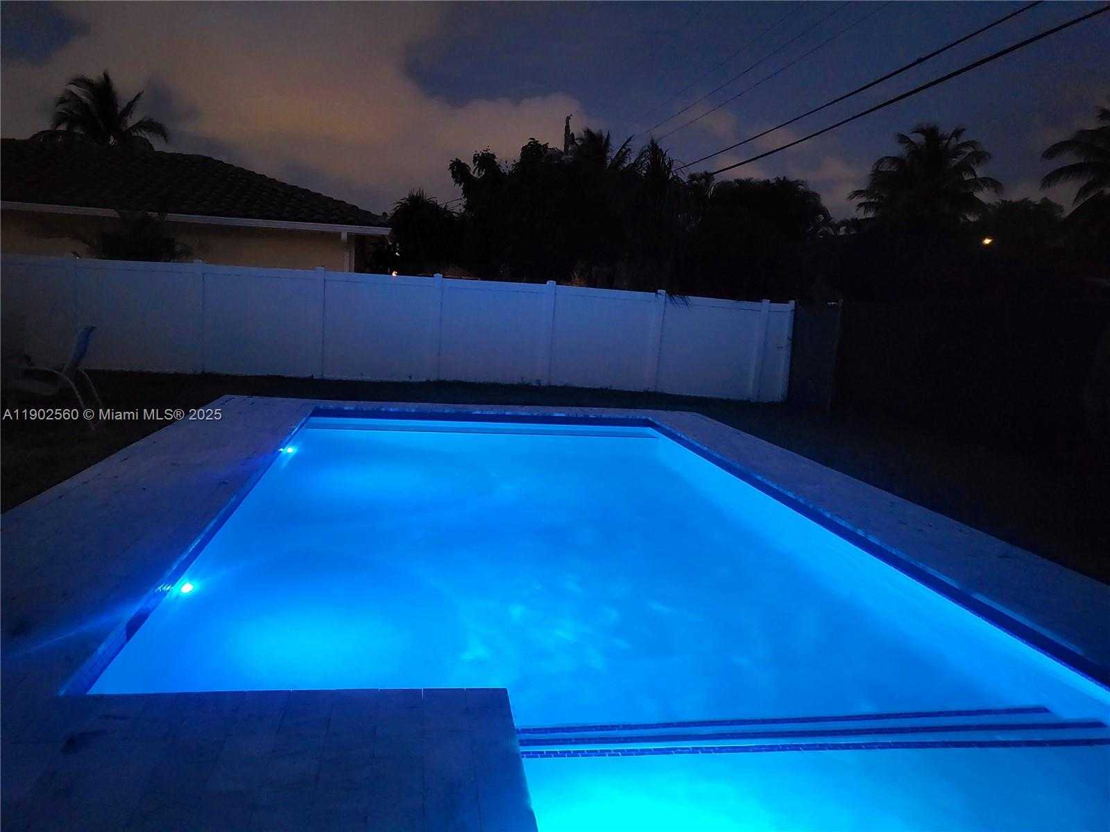 Small Image of 8 TAM O SHANTER LN, Boca Raton Number 18
