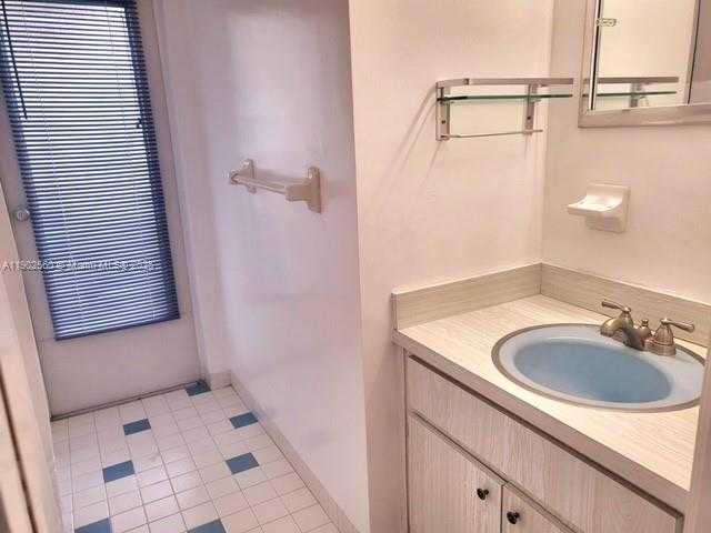 Small Image of 8 TAM O SHANTER LN, Boca Raton Number 20