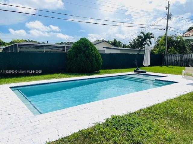 Small Image of 8 TAM O SHANTER LN, Boca Raton Number 28