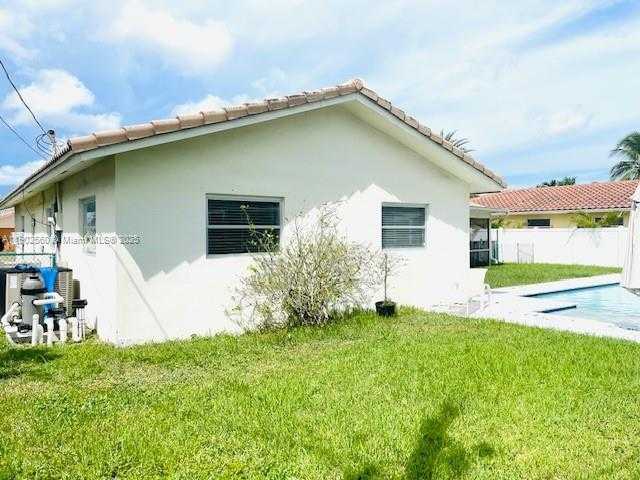 Small Image of 8 TAM O SHANTER LN, Boca Raton Number 34