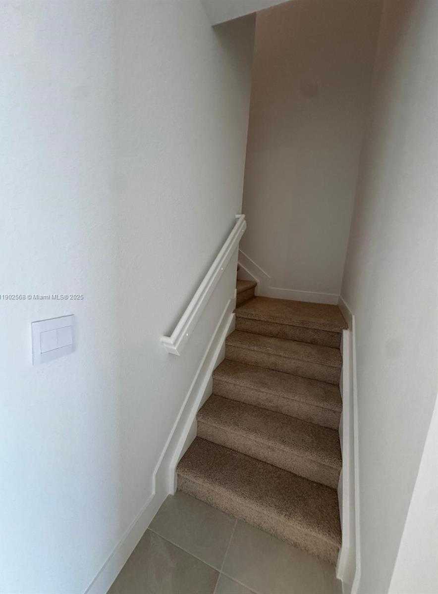 Imagen de Pequeño Objeto