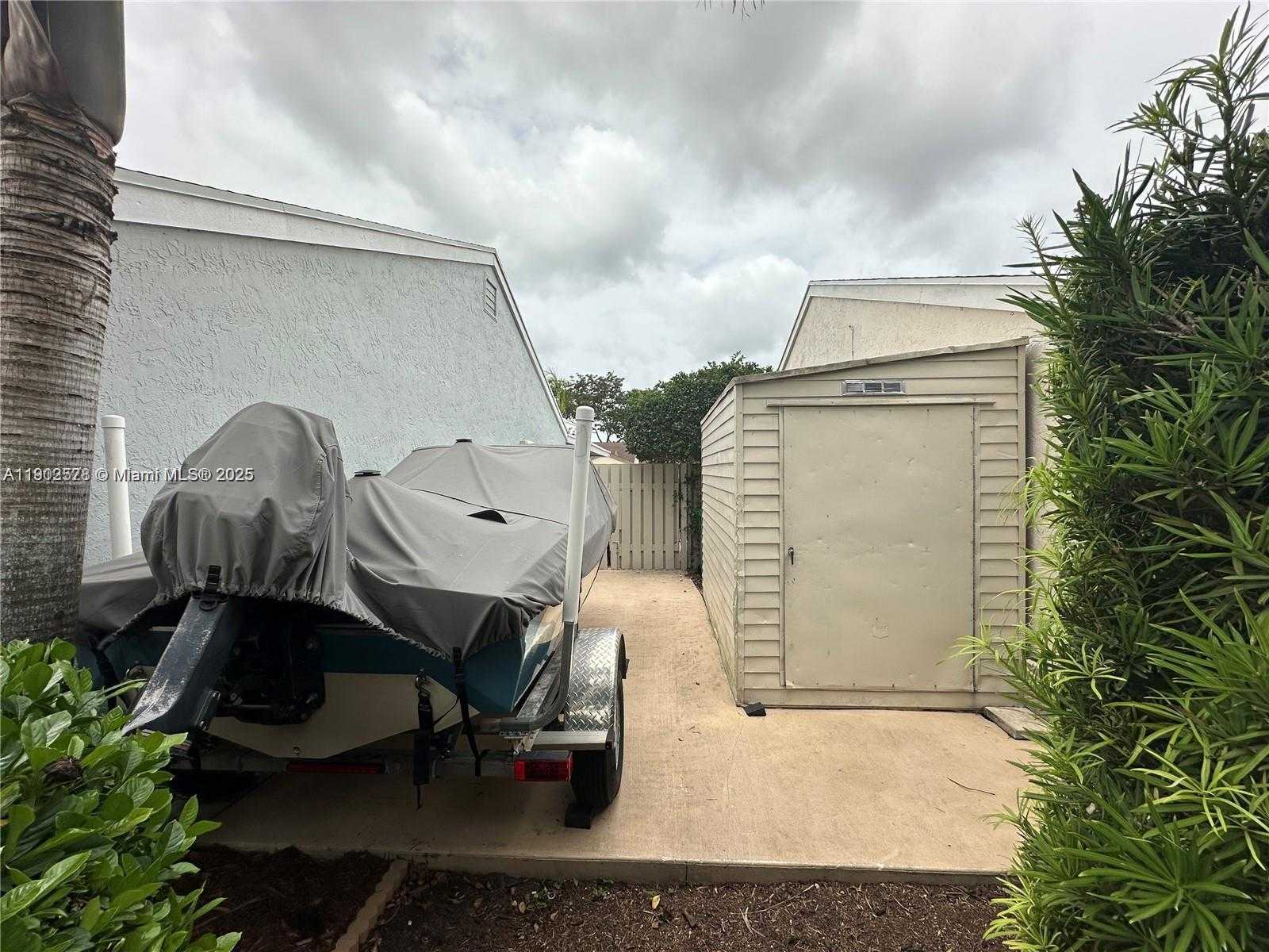 Small Image of 13970 BEECHWOOD #13970, Davie Number 9