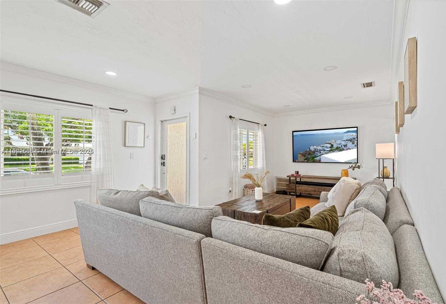 Small Image of 10841 SOUTH WEST 127TH ST #127, Miami Number 11