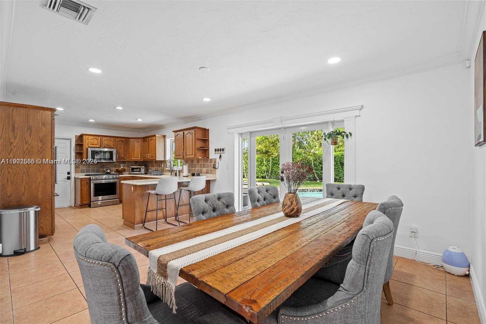 Small Image of 10841 SOUTH WEST 127TH ST #127, Miami Number 12