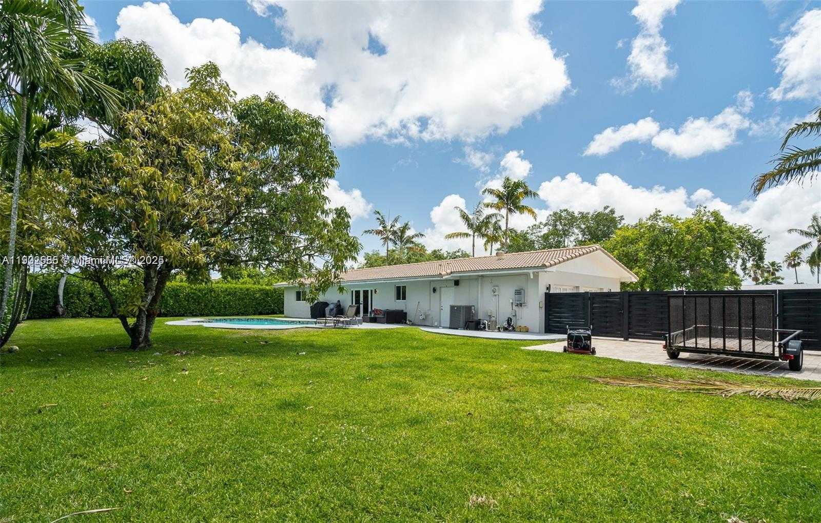 Small Image of 10841 SOUTH WEST 127TH ST #127, Miami Number 8