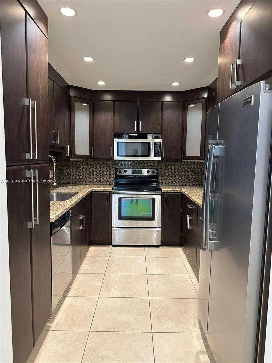 Small Image of 11000 SOUTH WEST 10TH CT, Pembroke Pines Number 10