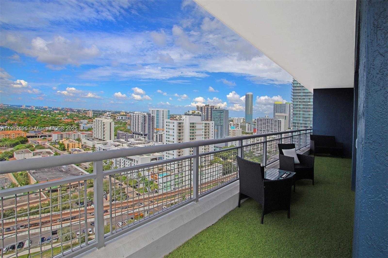 Small Image of 60 SOUTH WEST 13TH ST #2001, Miami Number 14