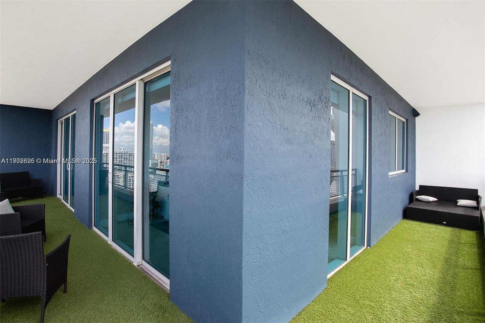 Small Image of 60 SOUTH WEST 13TH ST #2001, Miami Number 15