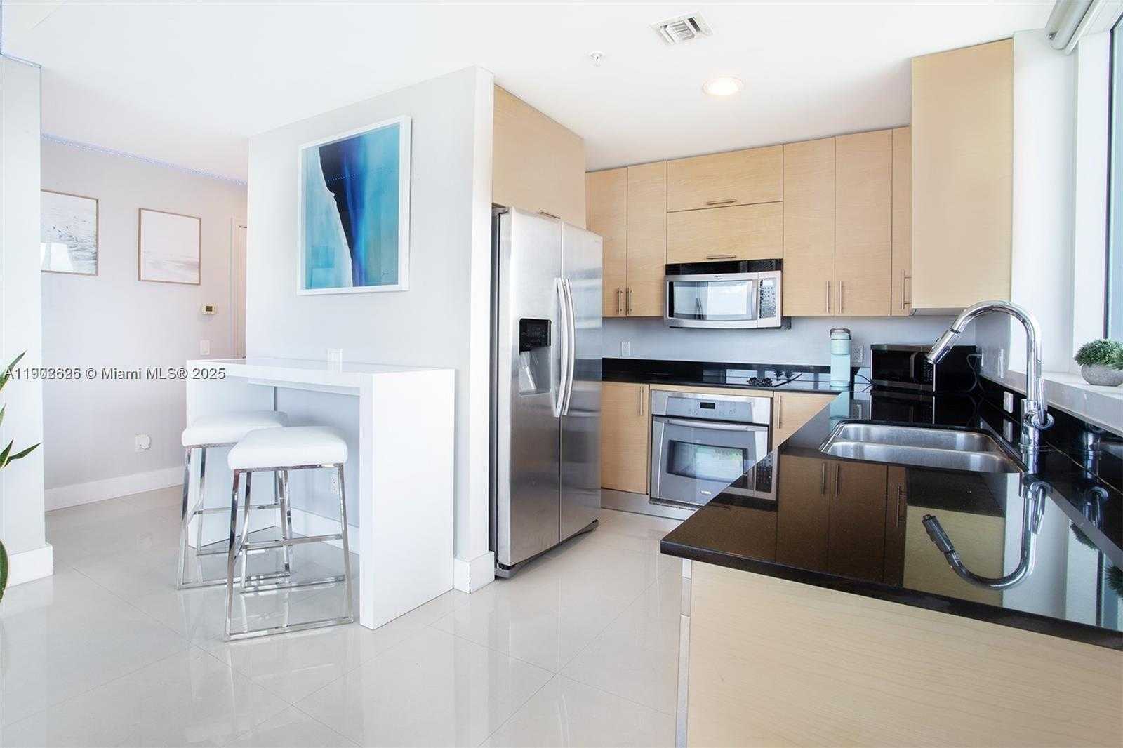 Small Image of 60 SOUTH WEST 13TH ST #2001, Miami Number 6