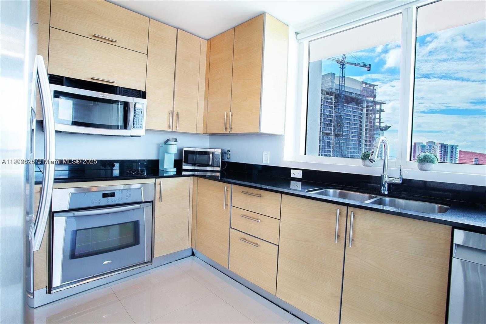 Small Image of 60 SOUTH WEST 13TH ST #2001, Miami Number 7