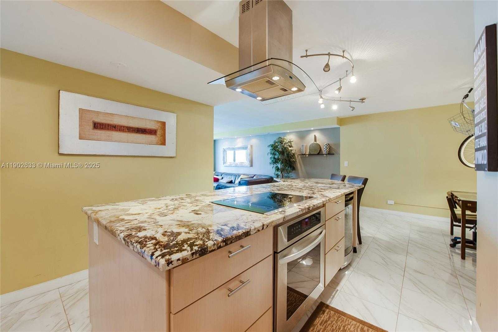 Small Image of 1500 BAY RD #846S, Miami Beach Number 9