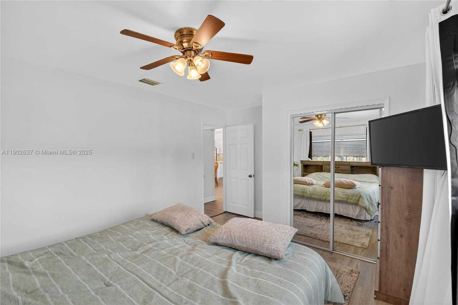 Small Image of 554 NORTH WEST 46TH ST #1, Oakland Park Number 5