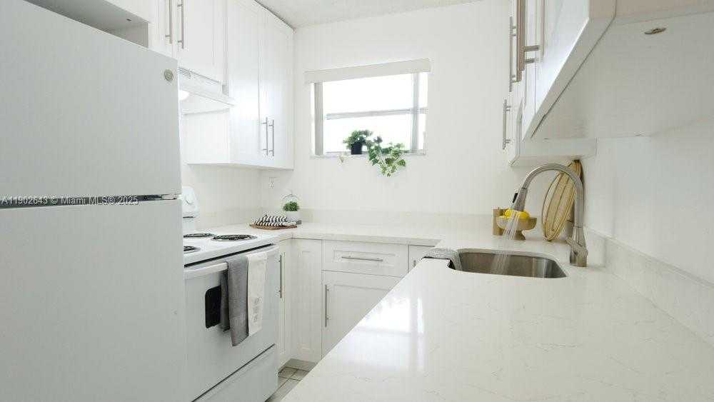 Small Image of 2496 SOUTH WEST 17TH AVE #5308, Miami Number 11