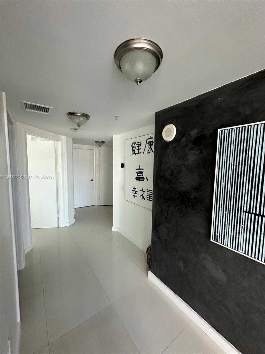 Small Image of 41 SOUTH EAST 5TH ST #1201, Miami Number 11