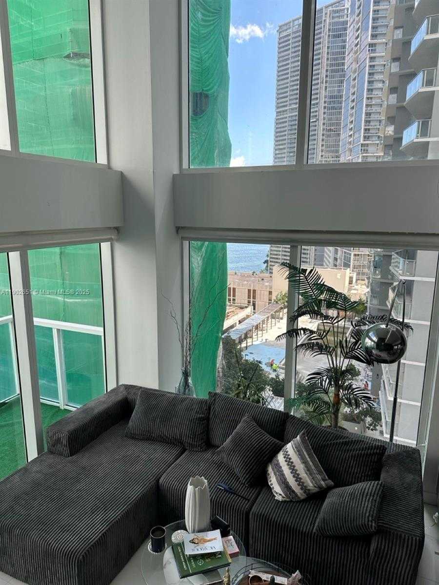 Small Image of 41 SOUTH EAST 5TH ST #1201, Miami Number 5