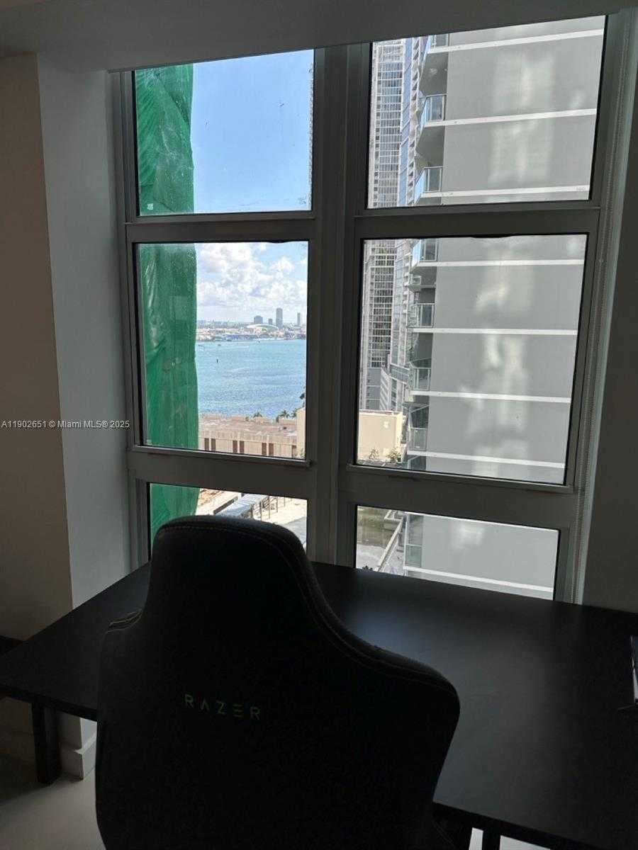 Small Image of 41 SOUTH EAST 5TH ST #1201, Miami Number 6