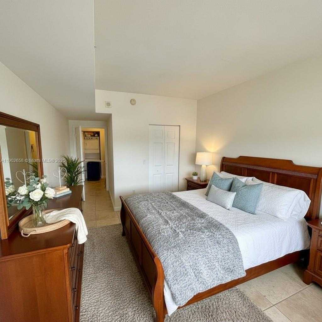 Small Image of 888 SOUTH DOUGLAS RD #1403, Coral Gables Number 8