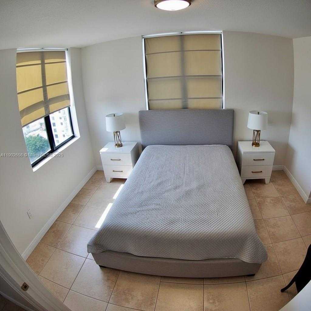 Small Image of 888 SOUTH DOUGLAS RD #1403, Coral Gables Number 9