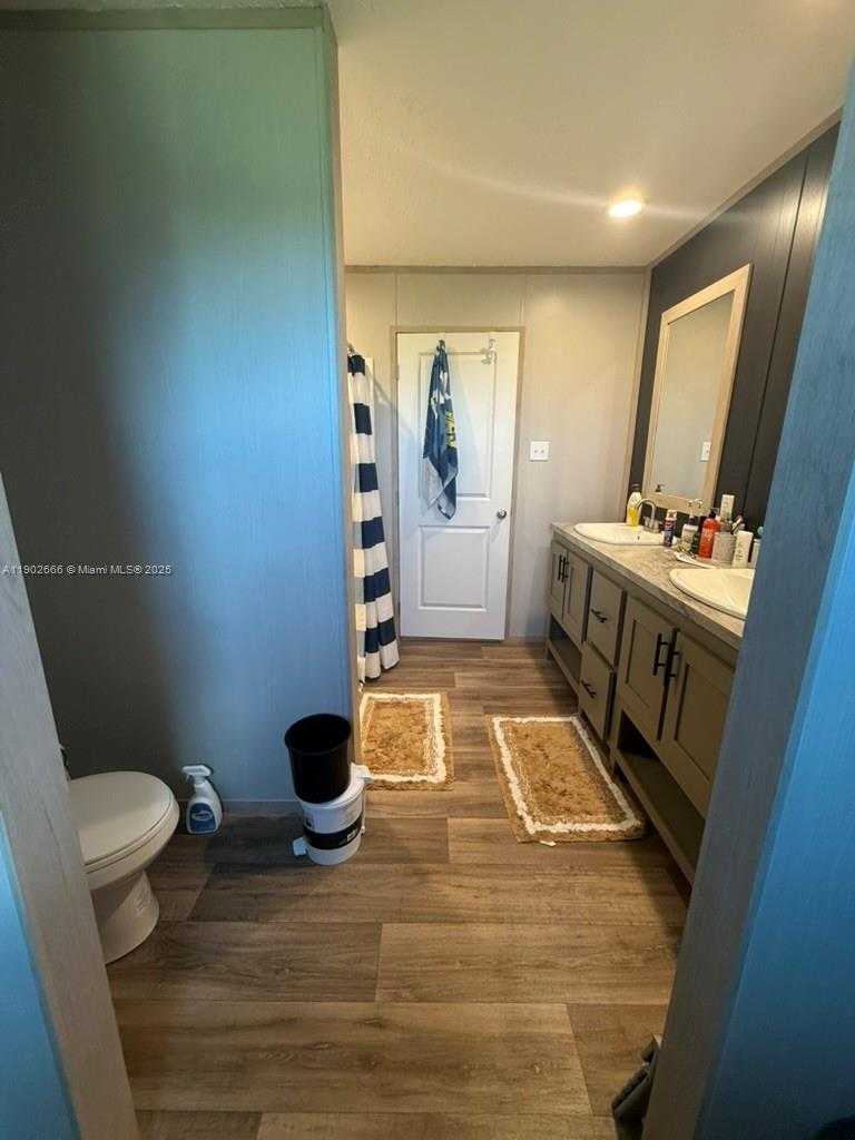 Small Image of 1250 HOMESTEAD AVE, Clewiston Number 16