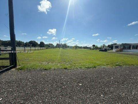 Small Image of 1250 HOMESTEAD AVE, Clewiston Number 32