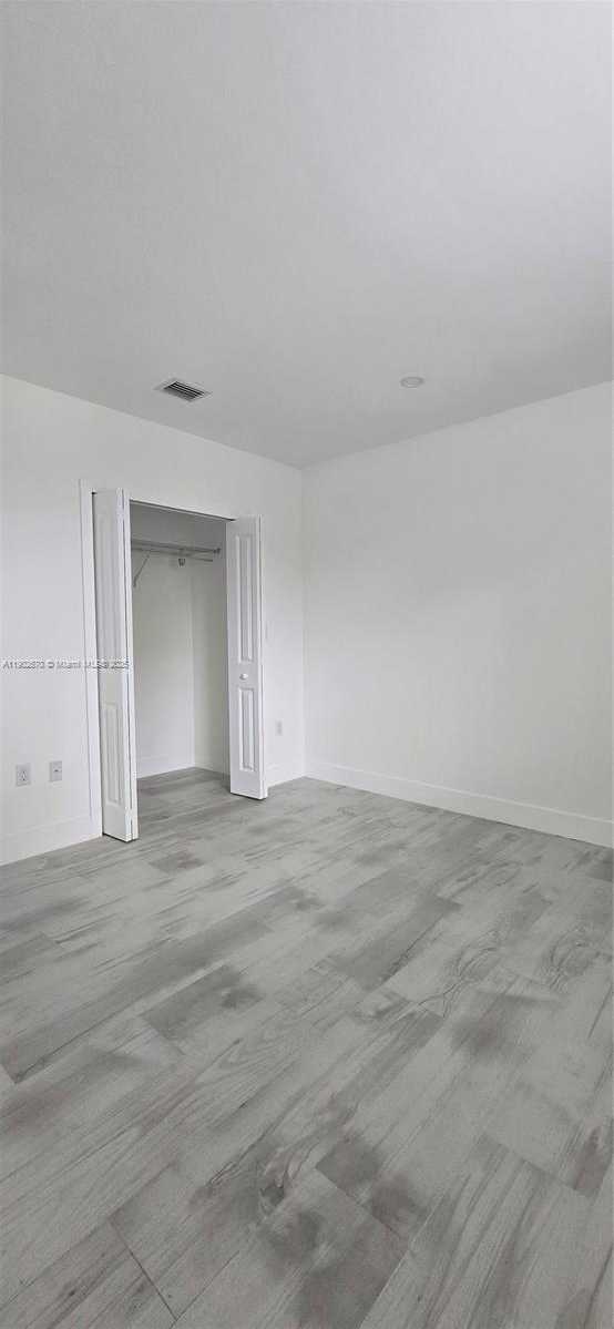 Small Image of 3823 THOMAS AVE, Miami Number 28