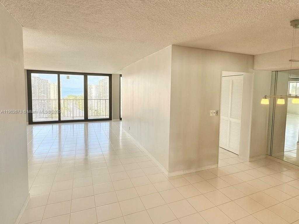 Small Image of 290 174TH ST #2010, Sunny Isles Beach Number 3