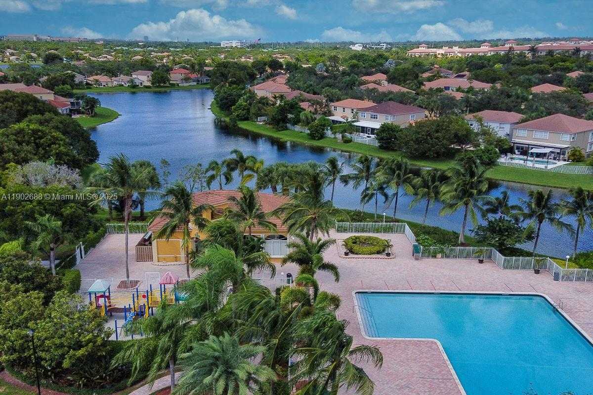 Small Image of 4121 SAPPHIRE BND, Weston Number 6