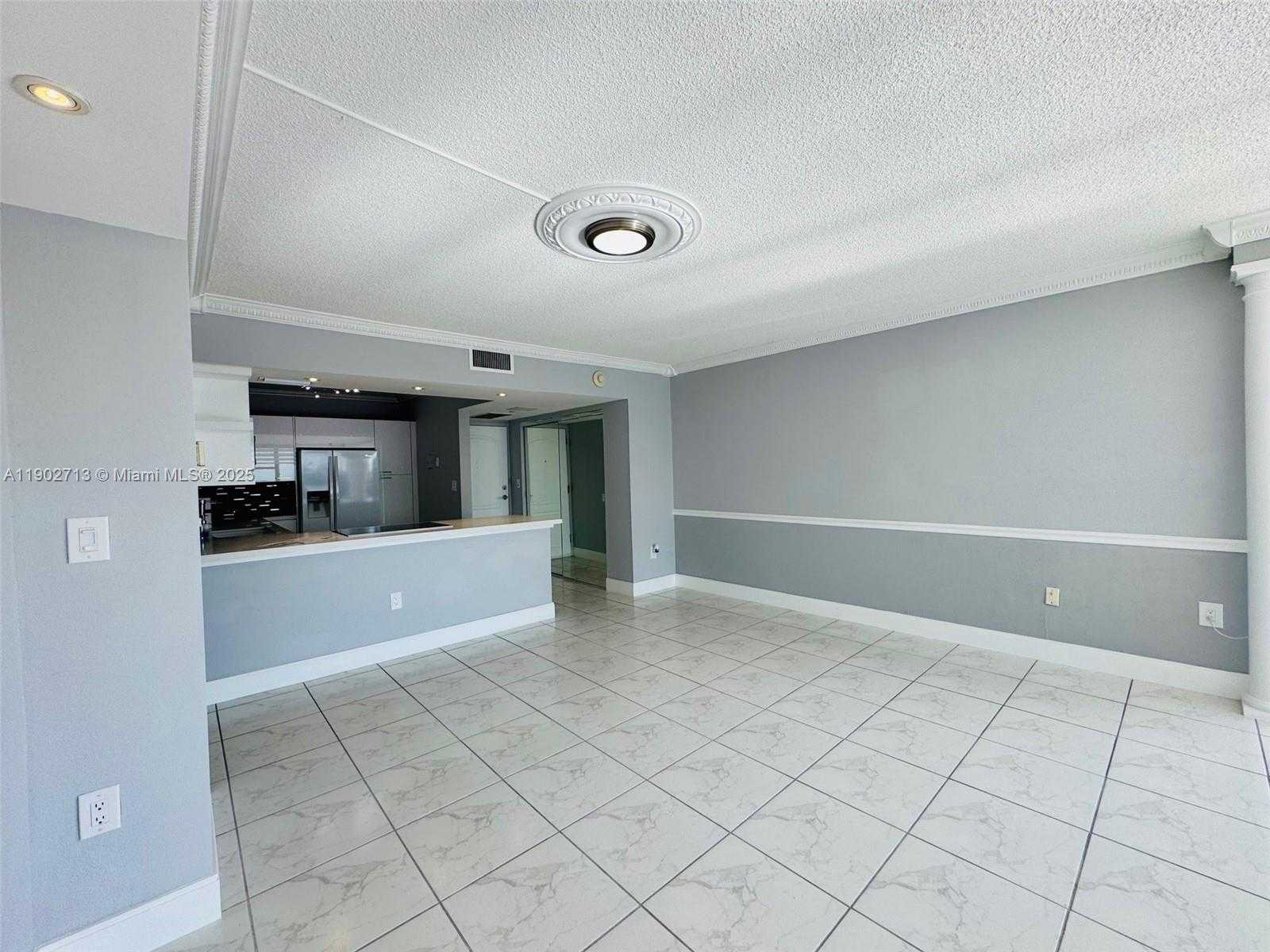 Small Image of 3625 NORTH COUNTRY CLUB DR #2009, Aventura Number 10