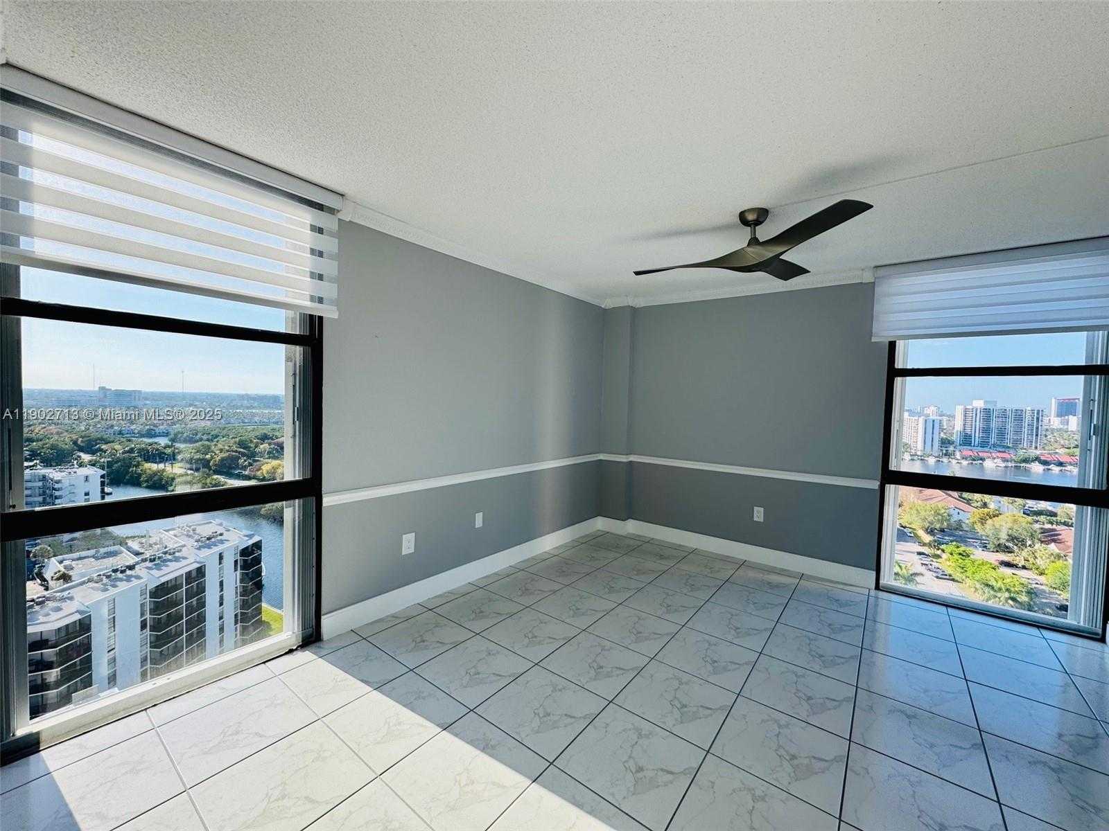 Small Image of 3625 NORTH COUNTRY CLUB DR #2009, Aventura Number 26