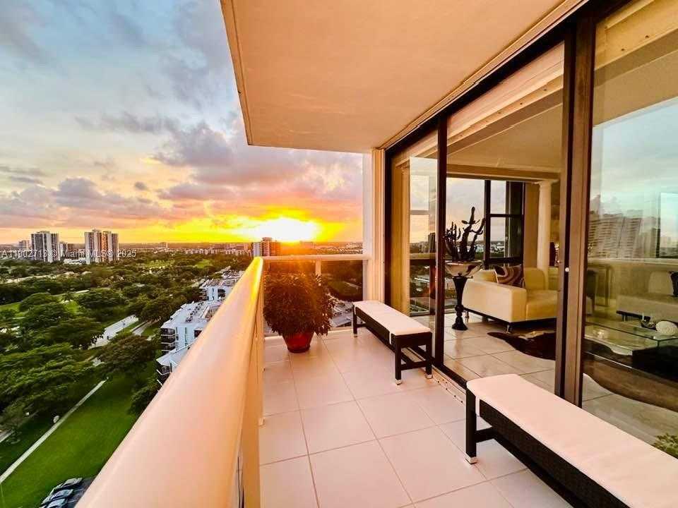 Small Image of 3625 NORTH COUNTRY CLUB DR #2009, Aventura Number 31