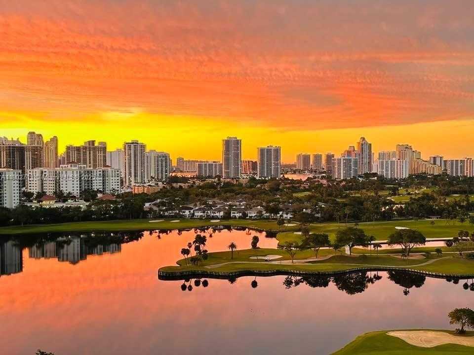 Small Image of 3625 NORTH COUNTRY CLUB DR #2009, Aventura Number 34