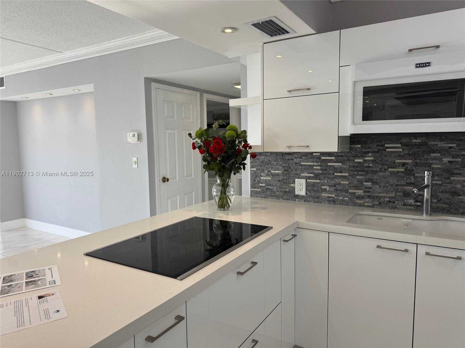 Small Image of 3625 NORTH COUNTRY CLUB DR #2009, Aventura Number 46