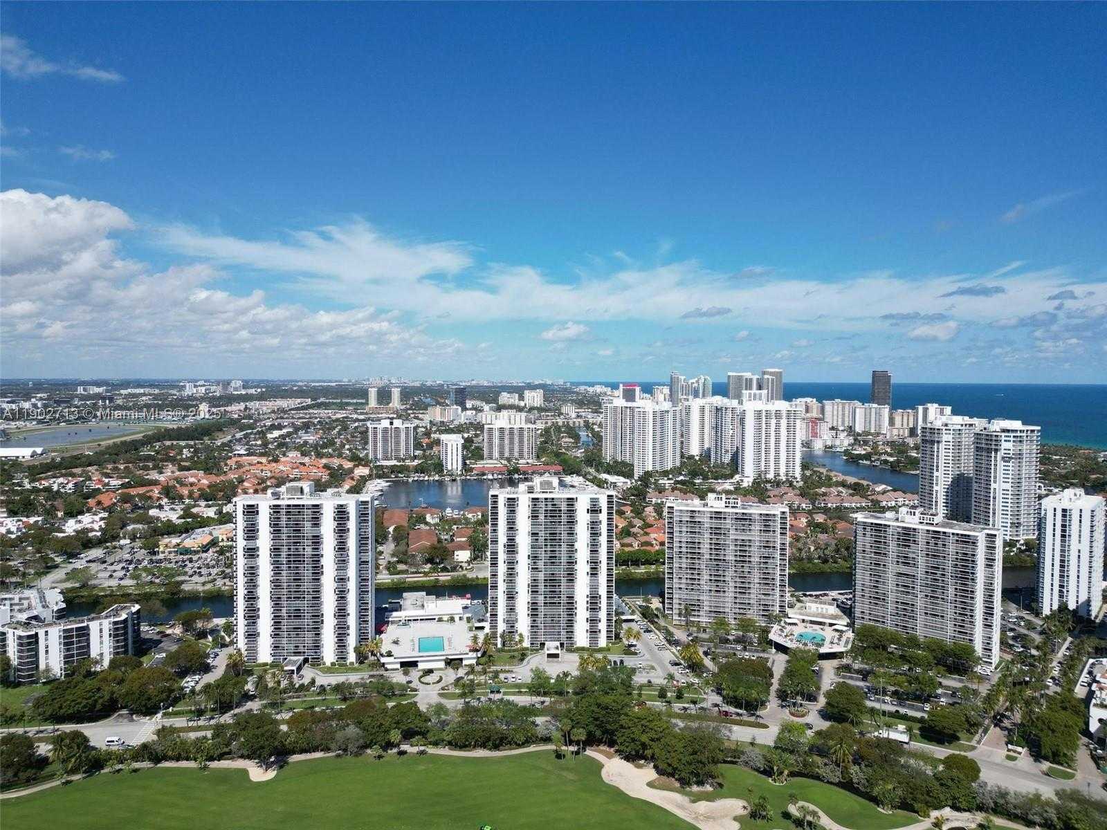 Small Image of 3625 NORTH COUNTRY CLUB DR #2009, Aventura Number 50