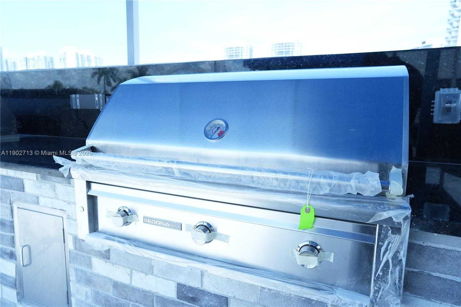 Small Image of 3625 NORTH COUNTRY CLUB DR #2009, Aventura Number 61