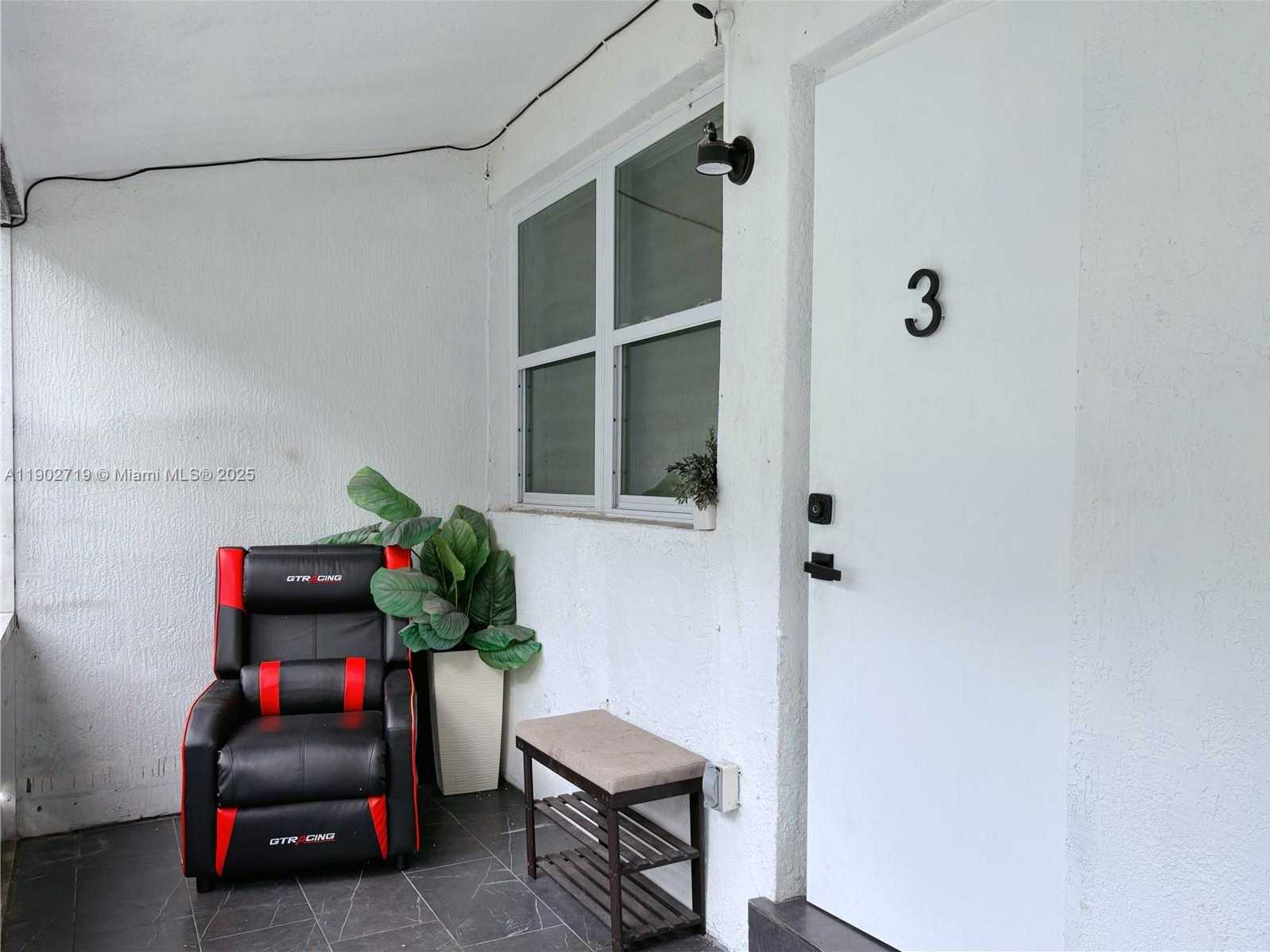 Small Image of 1726 THOMAS ST #3, Hollywood Number 14