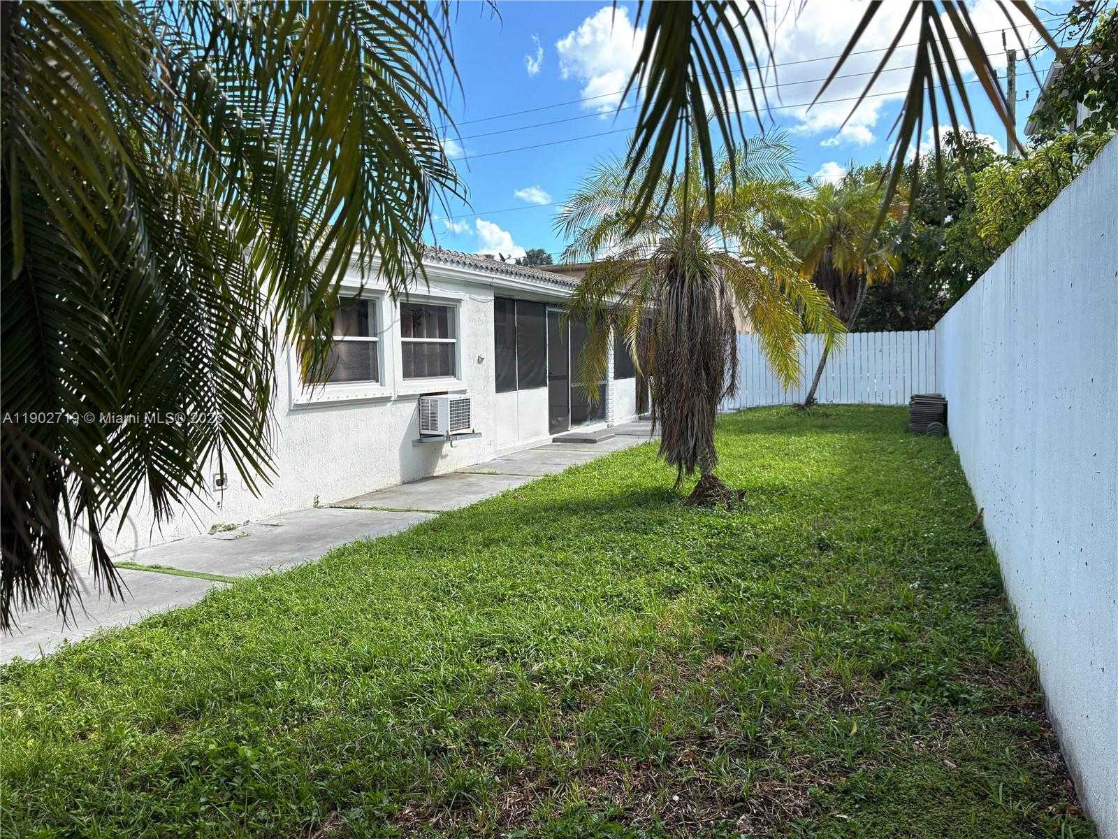 Small Image of 1726 THOMAS ST #3, Hollywood Number 17