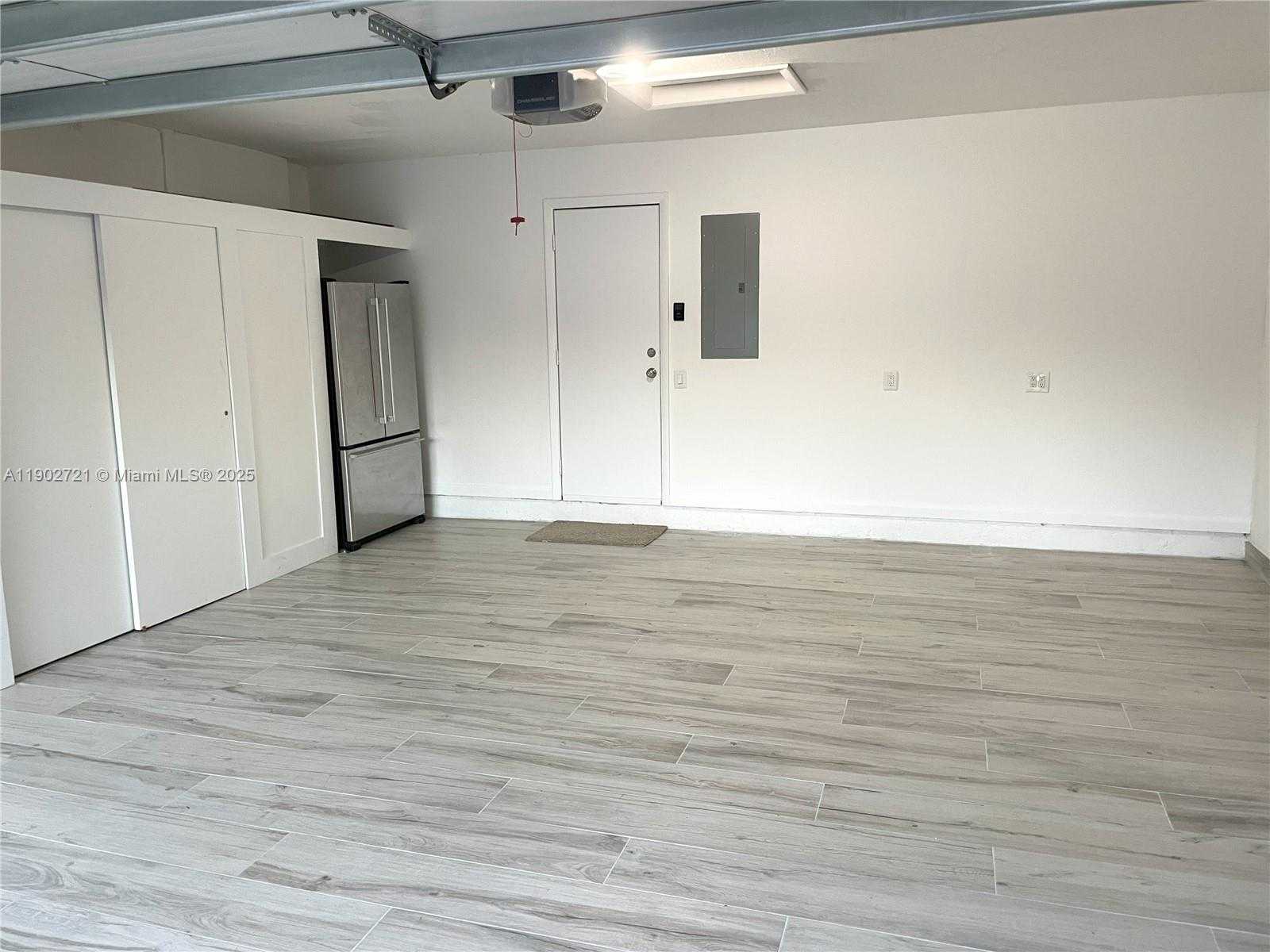 Small Image of 159 CAMERON CT, Weston Number 23