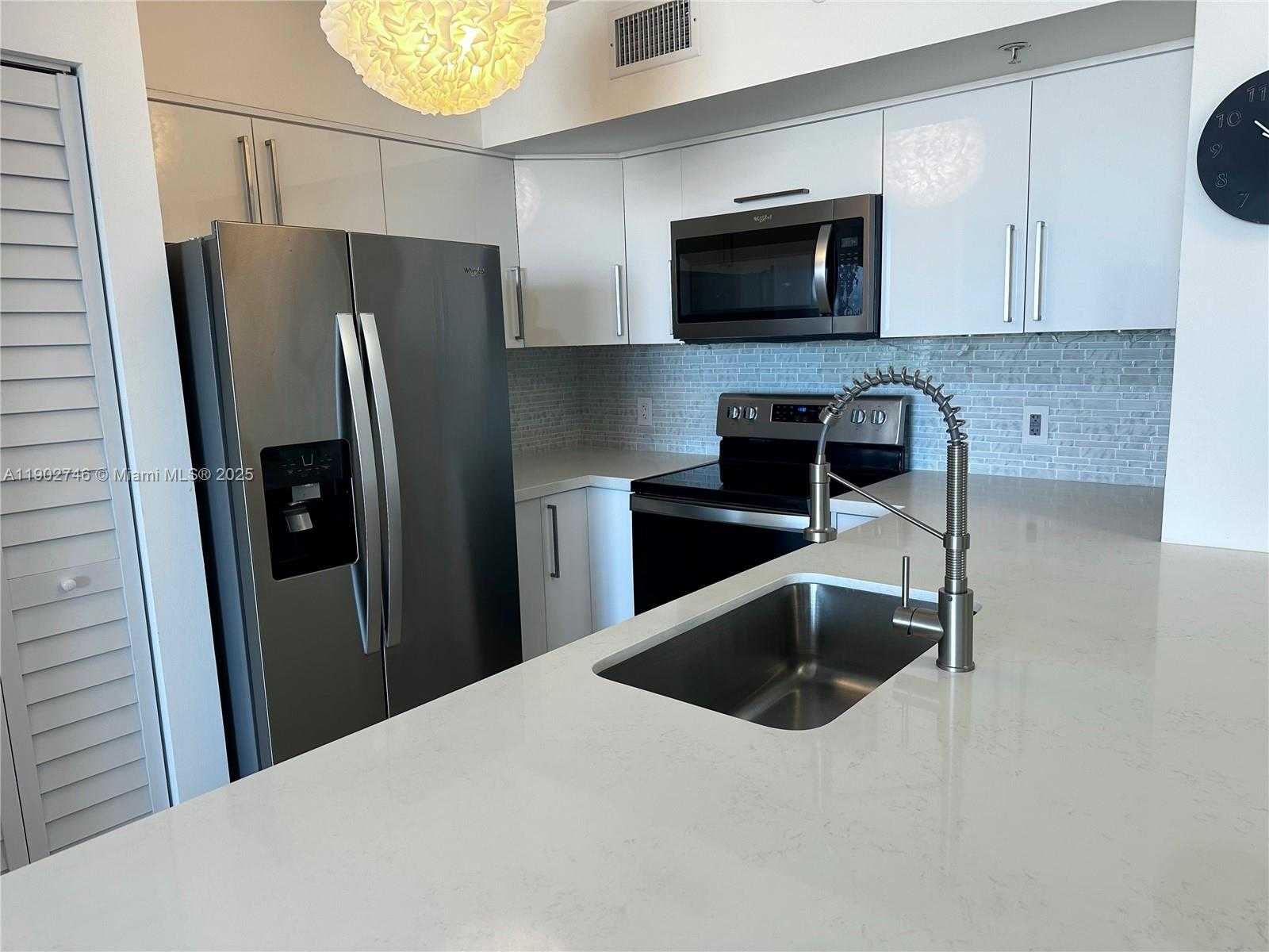 Small Image of 90 ALTON RD #1009, Miami Beach Number 18